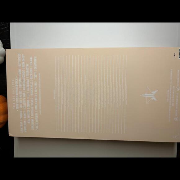 Jeffree Star Cosmetics The Nude Liquid Lipstick Vault - Picture 5 of 5